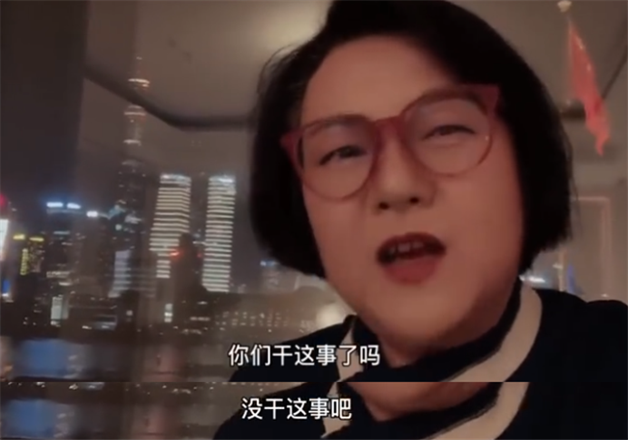 超百位明星声援新疆棉！洪晃痛骂HM有病，尼格买提亲下棉田支持