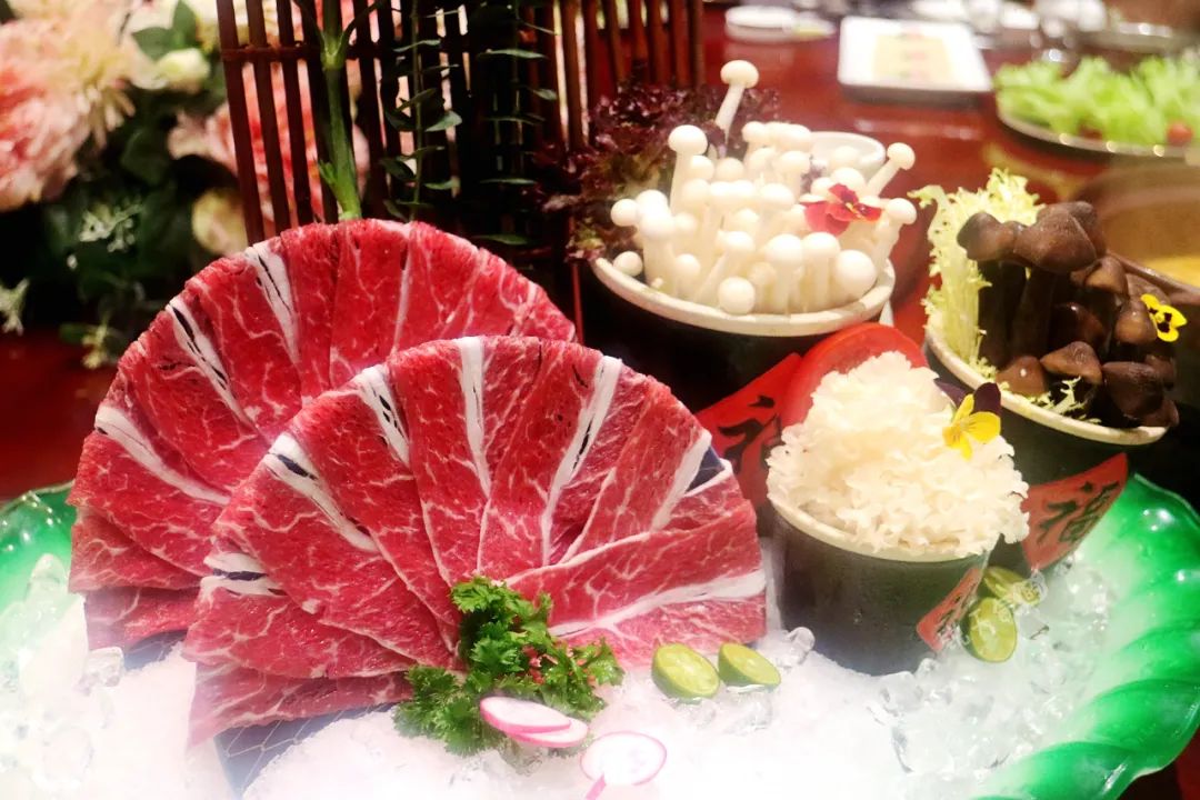 厦门适合中秋博饼的高端会所，仿佛拥有直达海边的后花园，太美好