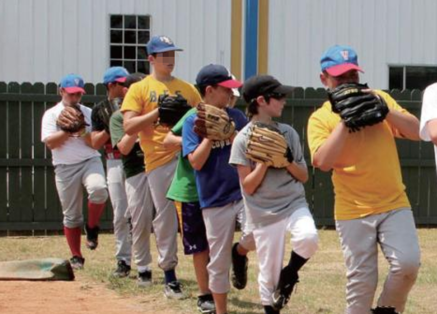 “爱出去玩”的孩子，和只爱“宅在家”的孩子，10年后差距明显