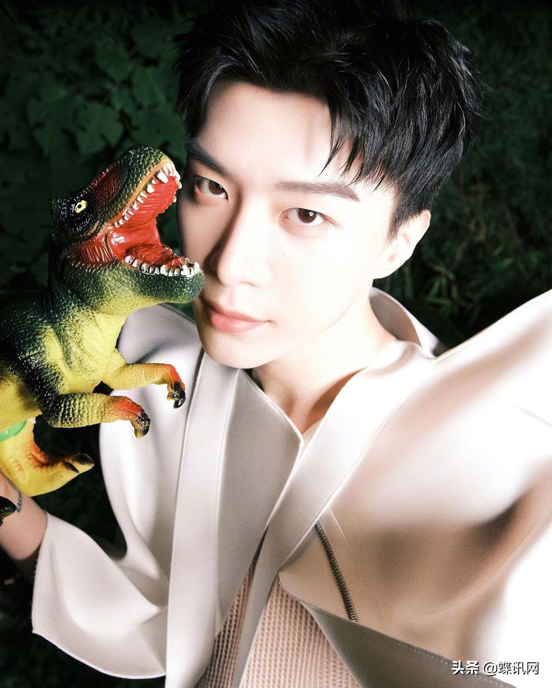 GIVENCHY 2021春夏广告宣传大片