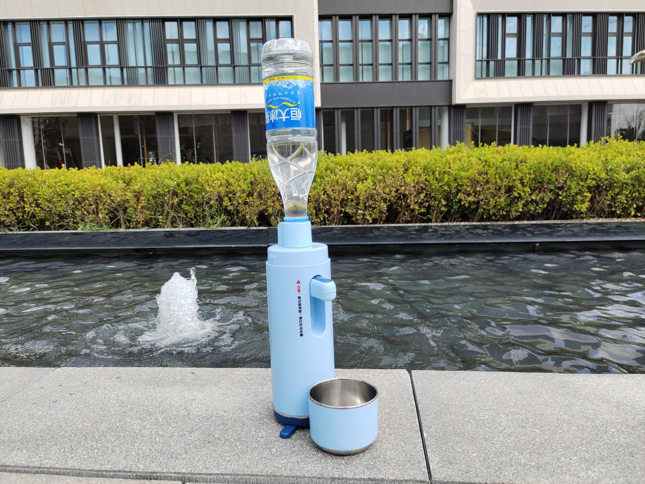 解锁更多使用场景——浩诗便携式饮水机，居家、旅游、办公皆相宜