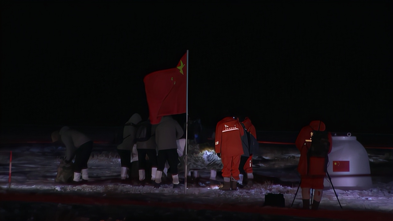 神舟十二号经过“黑障区”时，北斗导航终端能否给出位置和速度？