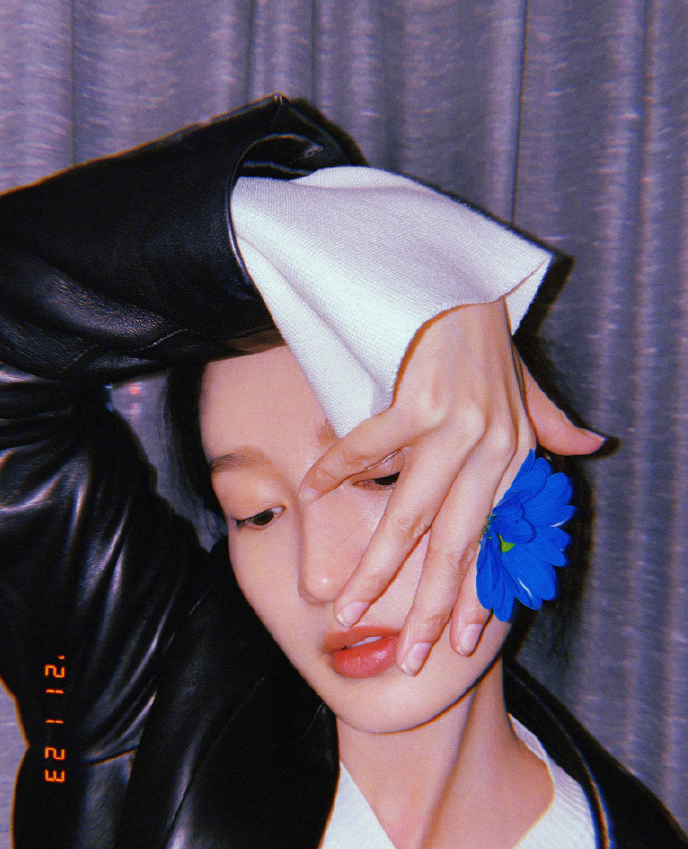 李沁的礼服，又又又翻车了