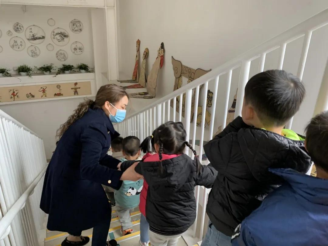 防祸于未萌，图患于将来丨天府新区元音幼儿园防踩踏安全演练活动