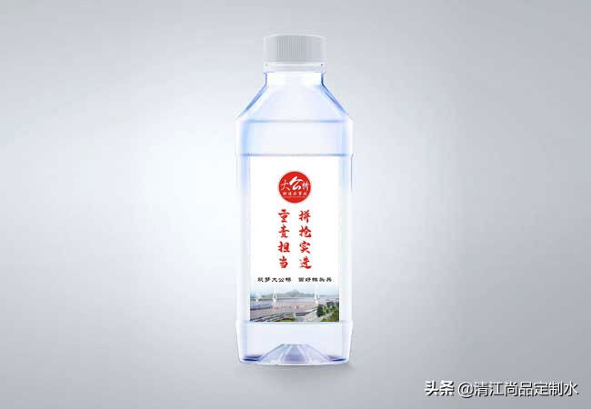 自媒体时代，企业如何利用瓶装定制水打造低成本宣传媒介？