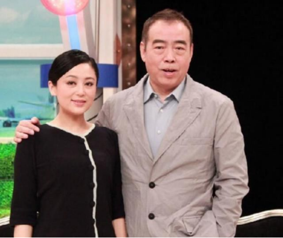 倪萍的坎坷情史，一生5个男人，只有郭达和陈凯歌最让她刻骨铭心