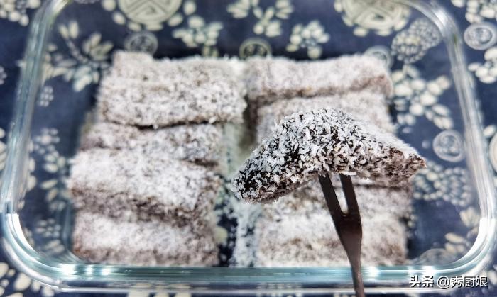 夏季我常做这个吃，3种食材一拌一蒸，放冰箱里，冰甜软糯真好吃