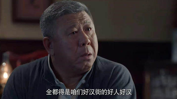 捐670亿给祖国，却遭李嘉诚“威胁”，他捅了什