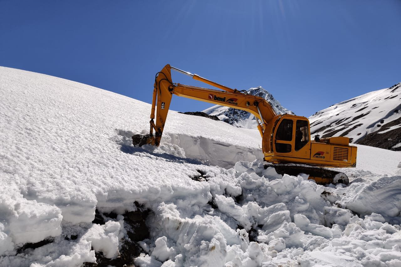 ��ѡ�й������֣�ӡ�ȱ��������ǽ��ϵף�����ˮƽ̫����