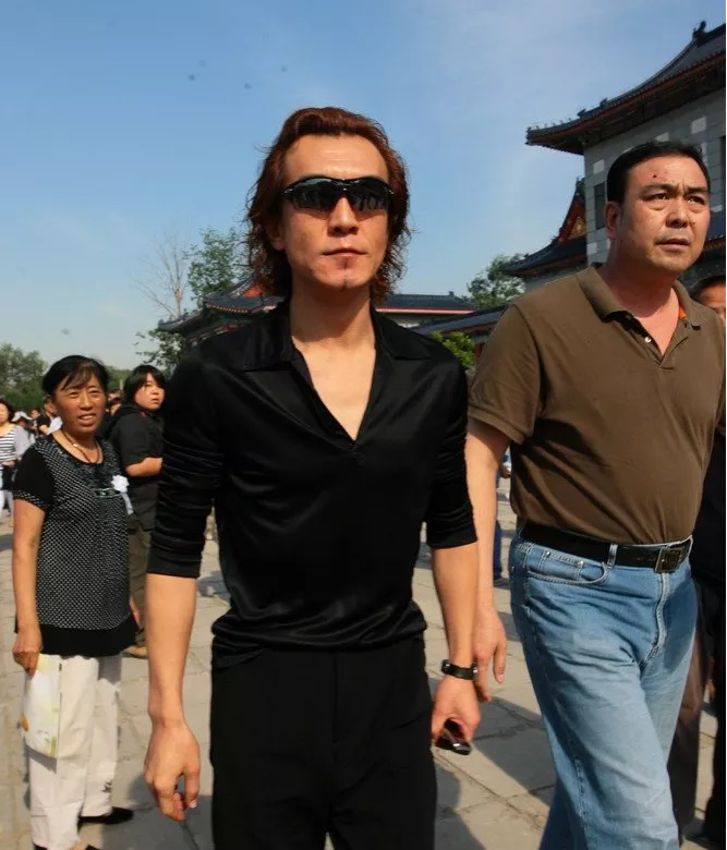 3年前李咏去世,哈文那一句“永失我爱”,太虐