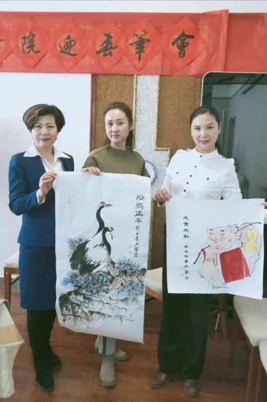 “慰问白庙子敬老院迎春公益笔会”在呼和浩特举办
