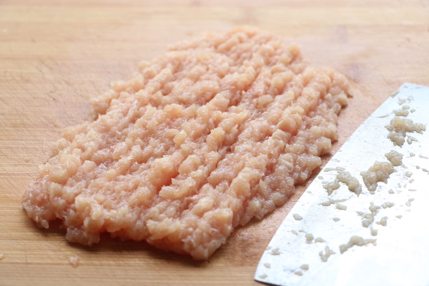 5块钱的鸡胸肉，这样简单一做，有肉有汤，清爽不上火，每周必喝