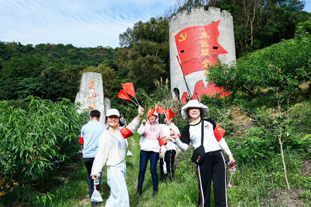 百年正风华 逐梦新征程丨裘村镇首届红色旅游文化节开幕