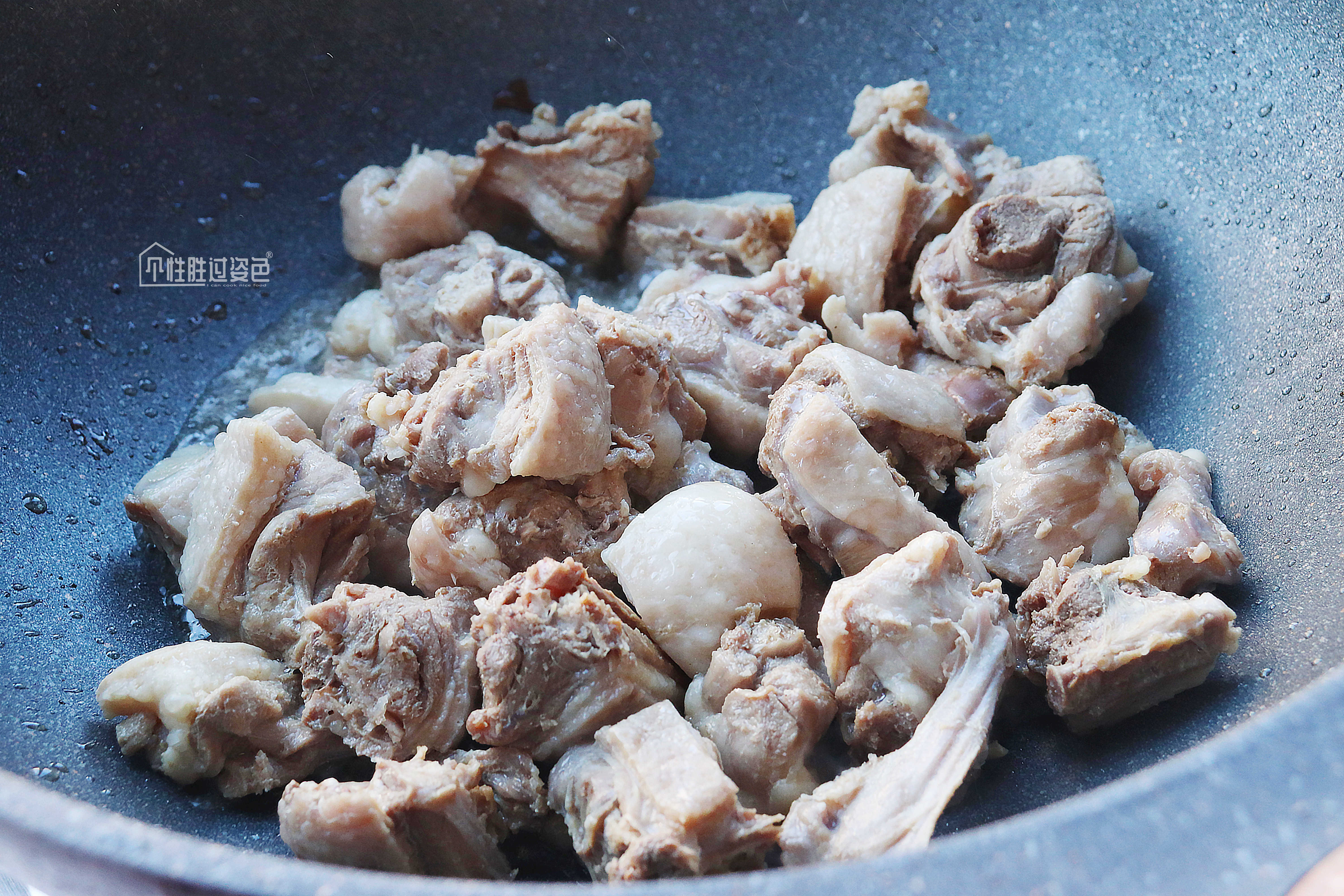 鸭腿最经典的家常做法，没有一点腥味，咸香好吃又下饭