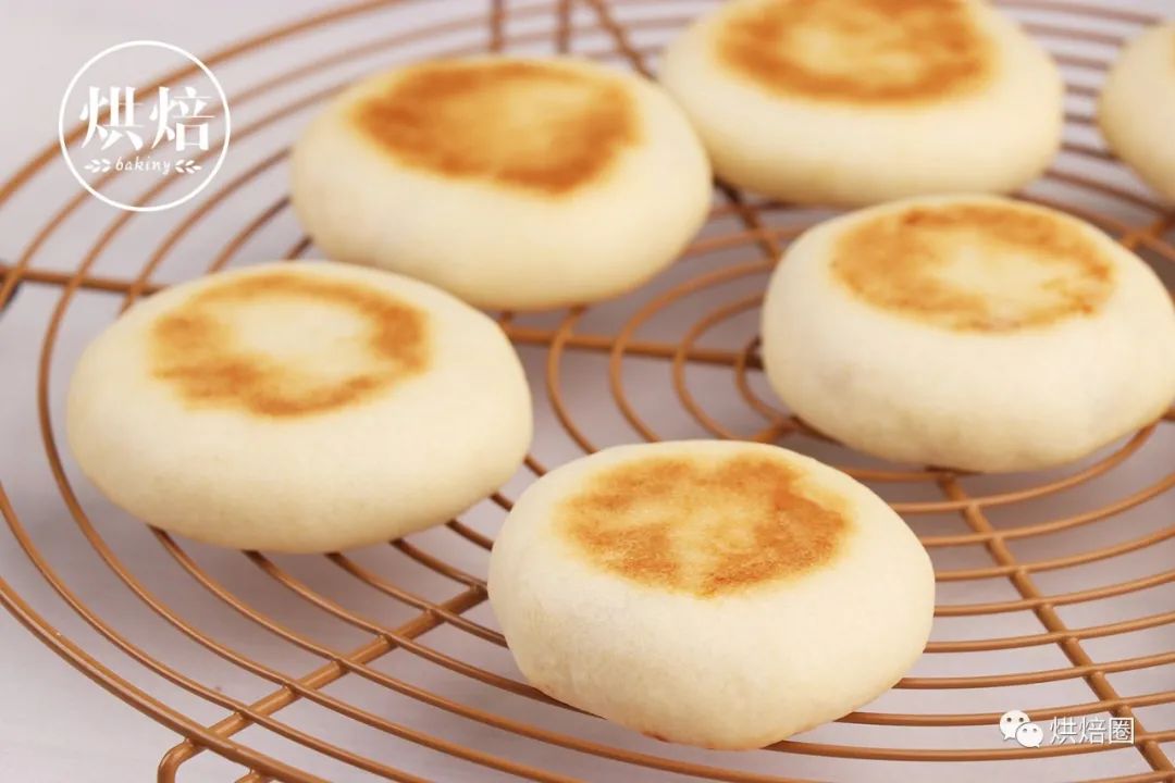 不用炒馅的绿豆饼，这样做皮薄馅多，清热降火，香甜可口