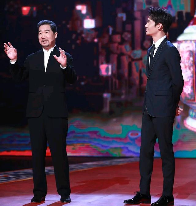 美丽“董卿，周涛”，睿智孟非，那些年观众“追过”的主持人们