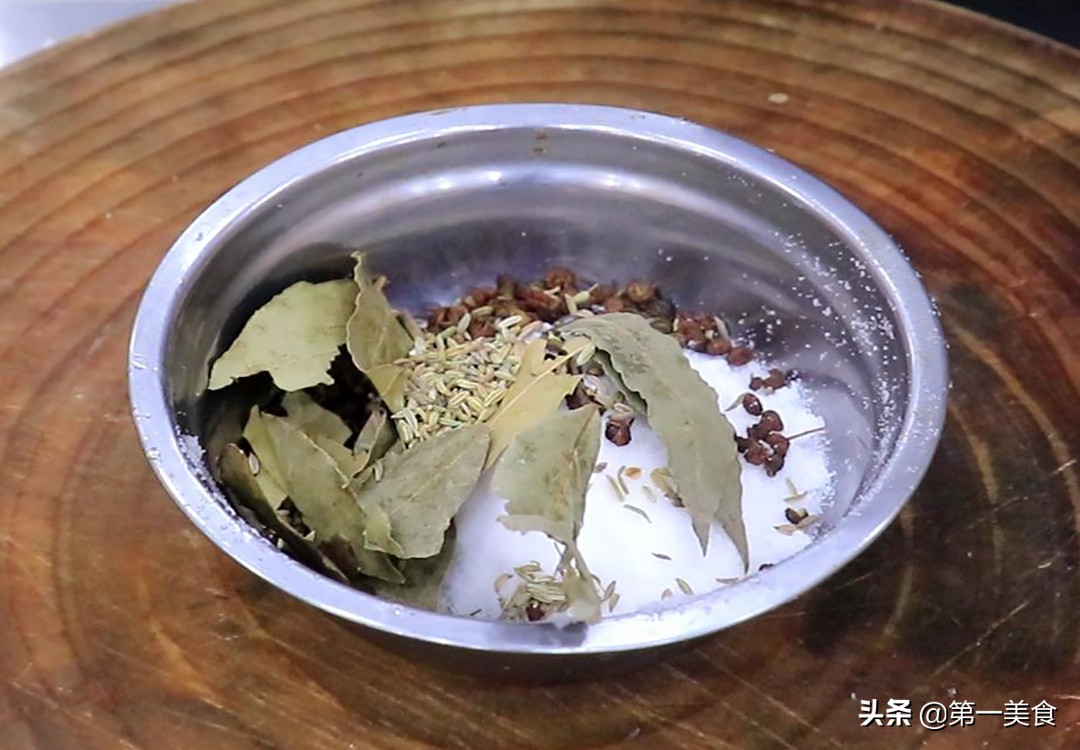 圖片[3]-【鹽水鴨】做法步驟圖 咸香入味 做法其實(shí)很簡(jiǎn)單-起舞食譜網(wǎng)