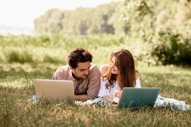 想你失眠睡不著的說說,半夜失眠想女朋友情話(圖5)