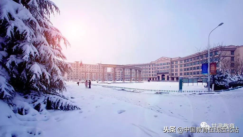 甘肃初雪|甘肃18所高校初学雪景大PK,快来看看有你的母校没?