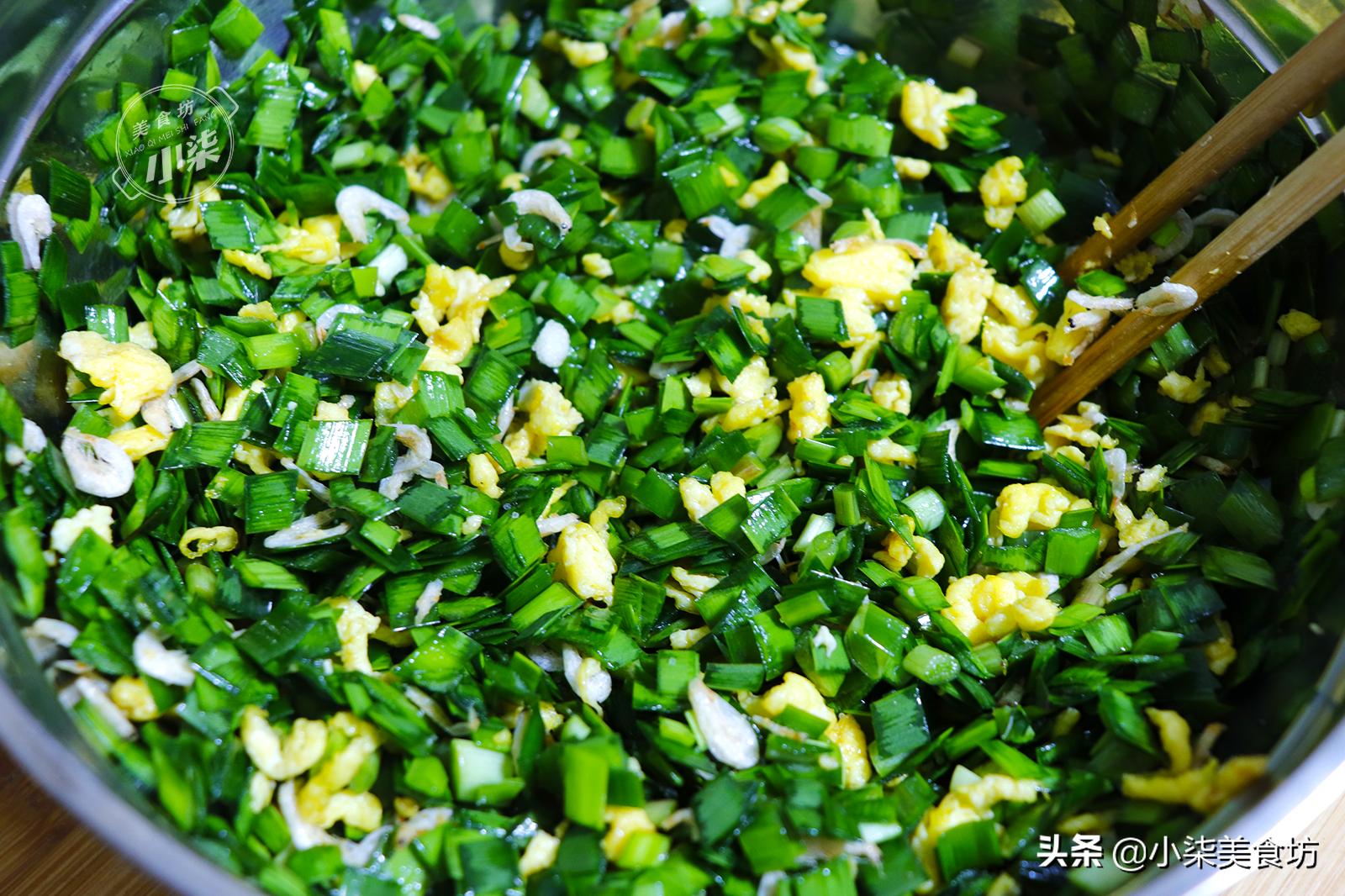 春天，韭菜餡餅新包法，不破皮不露餡，個個皮薄餡大，簡單實用