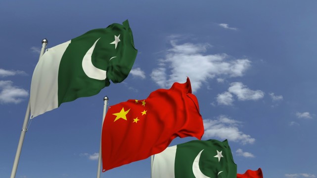 �ͻ�˹̹½���߹٣��а͹�ϵ��ά��������ƽ�ȶ�Խ��Խ��Ҫ