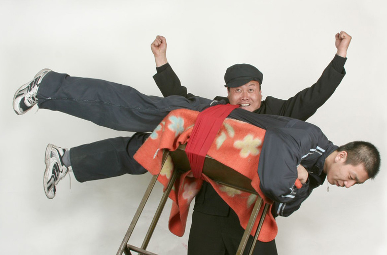 超强模仿秀来袭，他为了模仿赵本山整容又改名