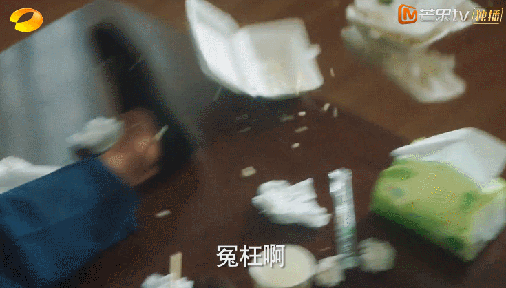 母亲是百亿票房女演员，儿子却从小鲜肉，变成农村“懒汉”