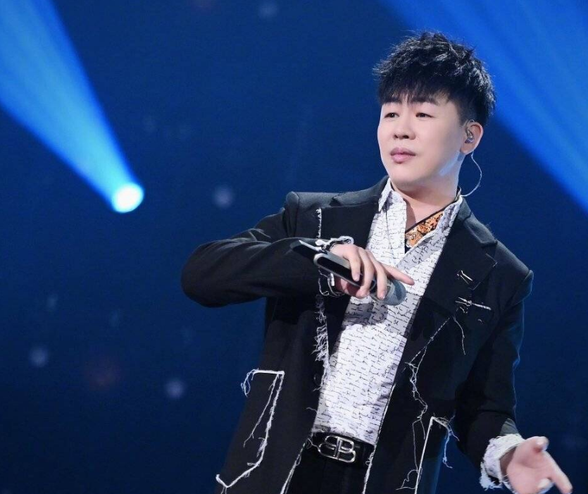 粉丝极力维护，路人缘却“败坏”差不多的郑爽