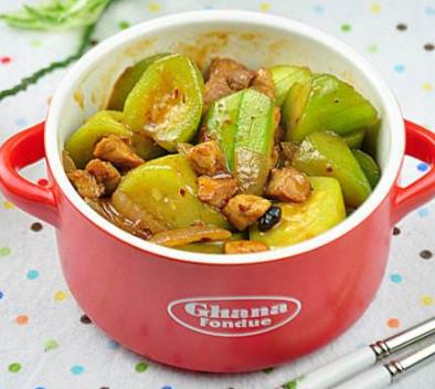 丝瓜的8种家常做法，简单又美味。来看一下是怎么做的吧