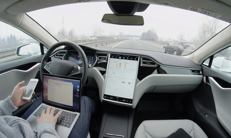 觀點：汽車的無人駕駛方式還有很長的路要走