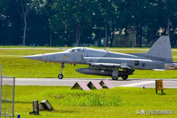 军事趣闻,把这些战斗机放大或者缩小,会变成另一款飞机-第16张图片-大千世界 军事趣闻,把这些战斗机放大或者缩小,会变成另一款飞机-第16张图片-大千世界