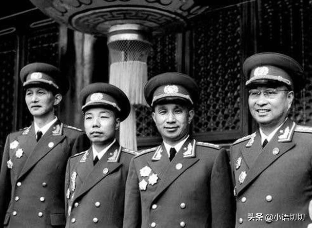 1955�����Σ�15λ�󽫺�ѡ�ˣ���ȥ���ϵ�10λ������5λ��˭