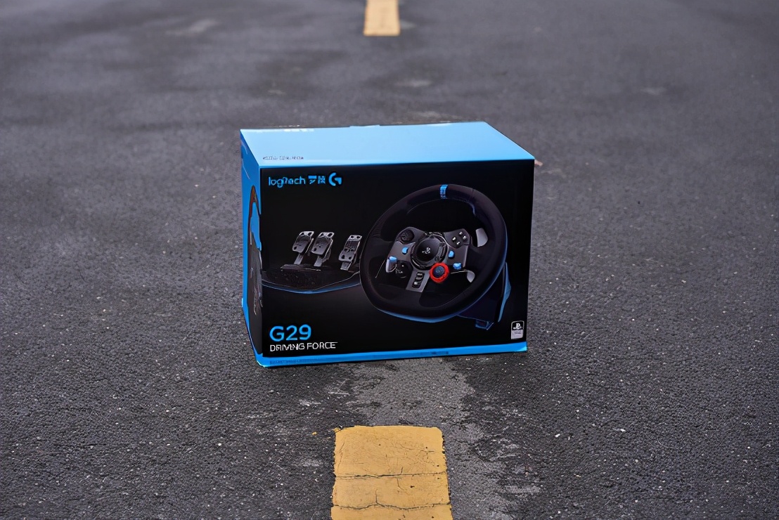 開車?yán)?！駕駛模擬界的守門員，羅技G29玩家評測