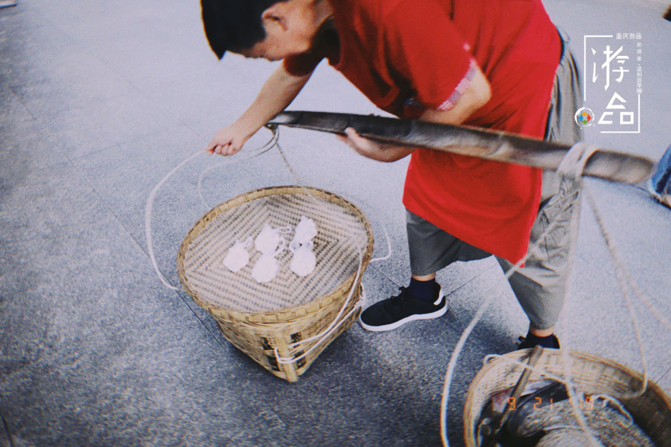 重庆人回不去的儿时美味：叮叮响的麻糖，该去哪里才能找到？