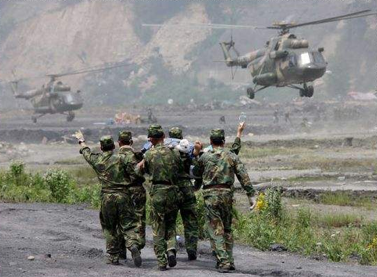 为何如今没人敢惹中国？只因12年前的一次意外，展示中国真正实力