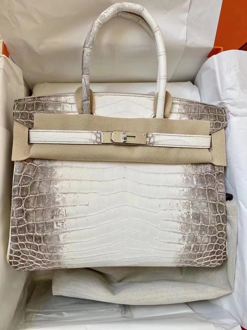 95后奢侈品鉴定师：我看过100万个包包，一半是假的