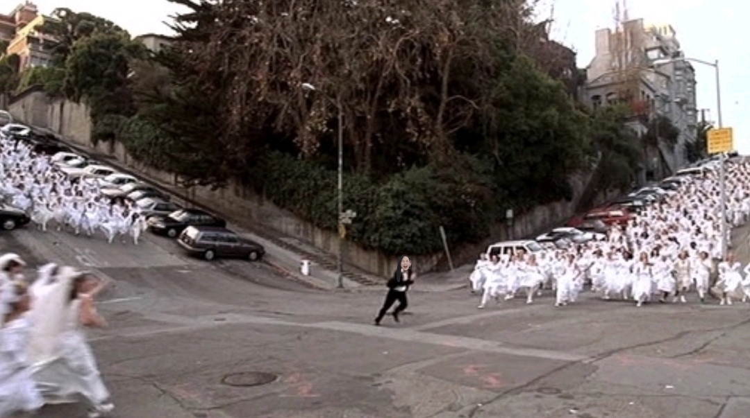 被很多新娘追著跑很慌張的柳智敏，想嫁給Karina的可不止一個