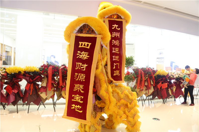 小米阜阳吾悦广场店盛大开业