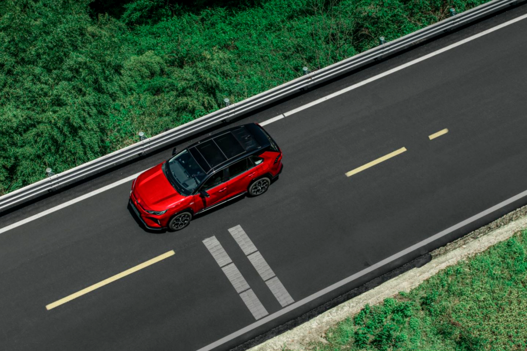 30万、300多匹、一箱油上千公里，威兰达高性能版傲视同级