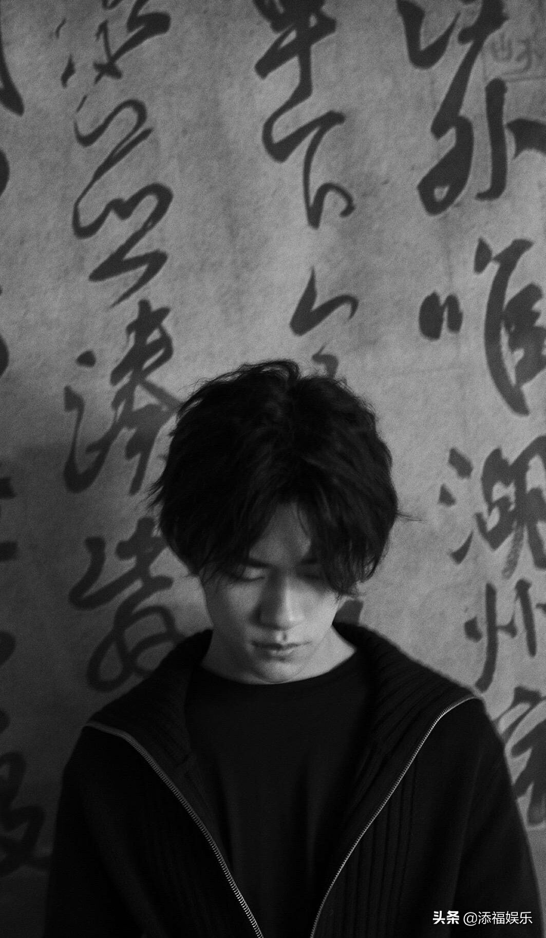 易烊千玺再登新刊，分享夏天想做的10件事，粉丝看到后心情复杂
