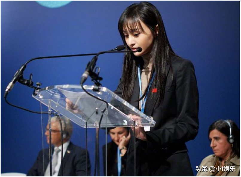 有种“整容”叫郑爽出席联合国，强制要求卸妆后，素颜美成楚雨荨
