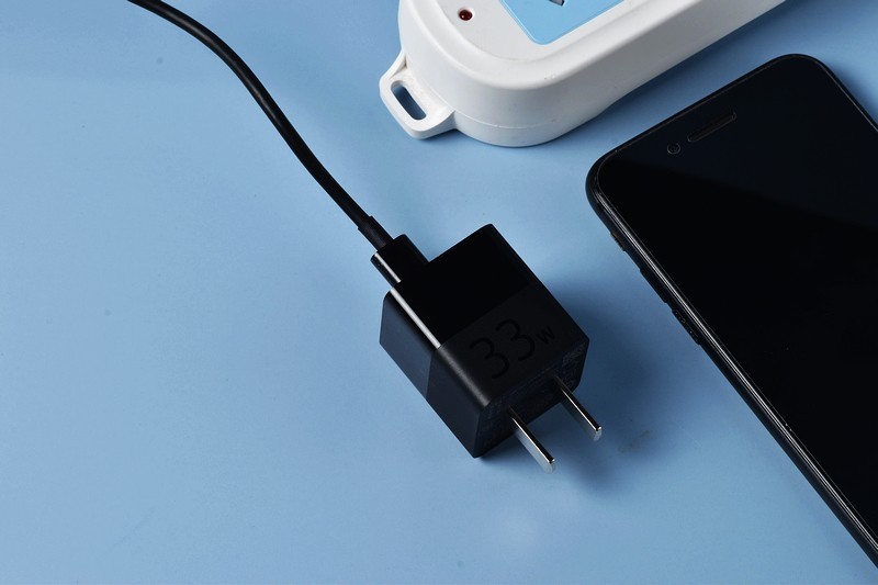 小身材的充电利器 紫米33W氮化镓充电头