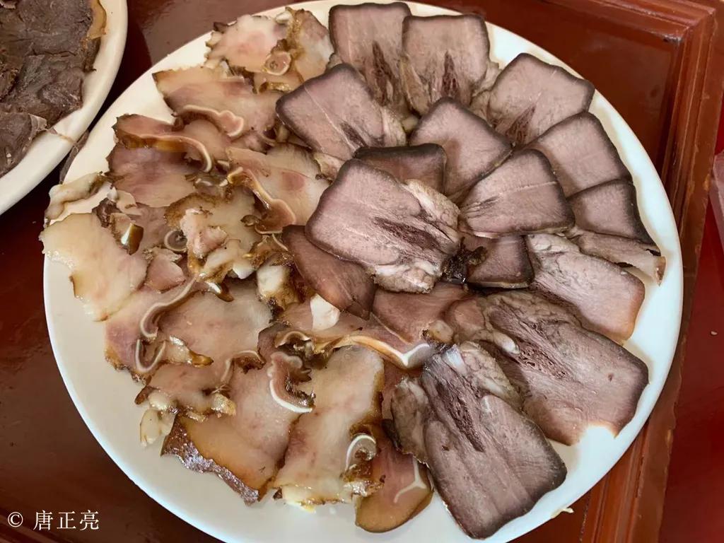 Angela的腾冲直播3—银杏村、大滚锅、国殇墓园、柏联酒店