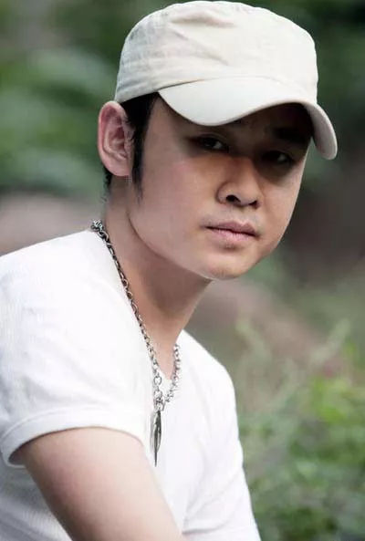 20岁被前妻嫌穷，38岁被那英讽刺，现在的刀郎去