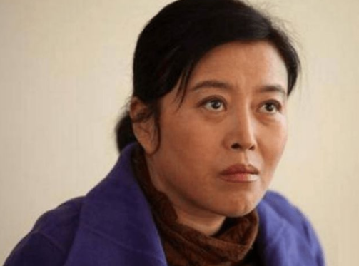 为爱两度下跪，四次流产，“悲情影后”丁嘉丽与孙红雷的爱恨纠缠