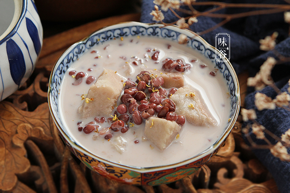 立秋将至，别错过吃芋头，加红豆炖一炖，香甜软糯又营养