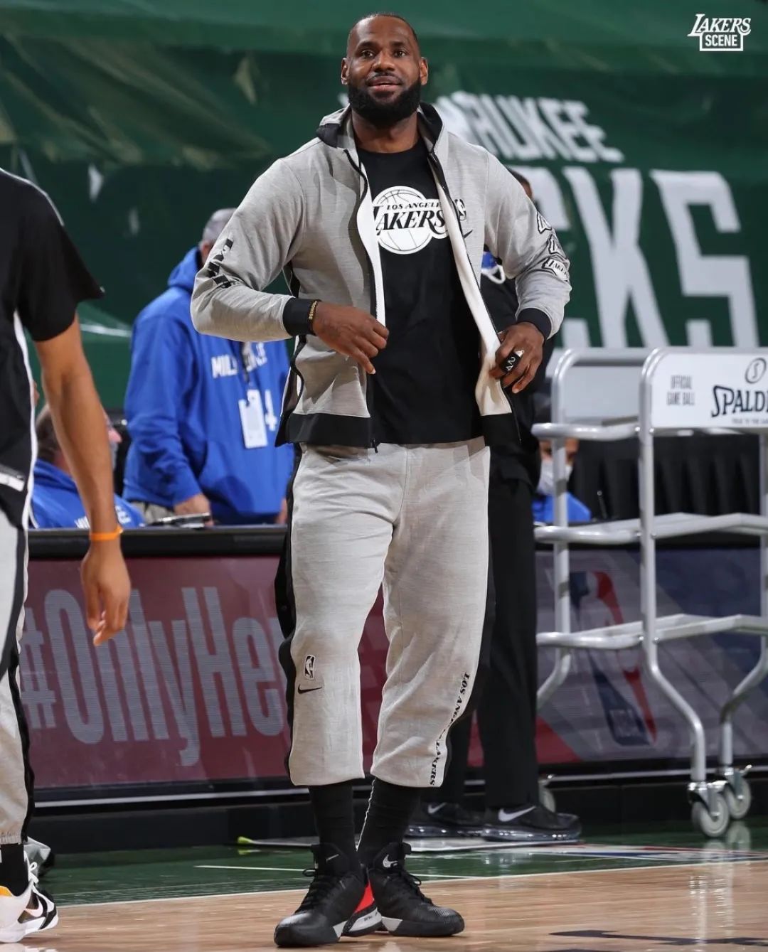 Zhanmusi is crucial press chirp 3 minutes + cruel buckle! Lake person wins hart, refresh opens season guest field to surpass a record repeatedly