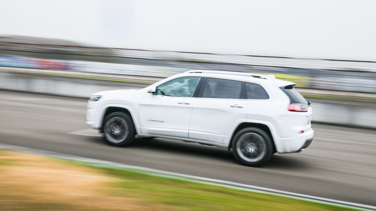 Jeep﹢自由光,为你用“芯”打call
