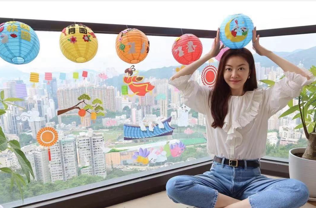 熊黛林送名表为郭可颂庆生，价值30万港元，哄得富豪丈夫相当高兴