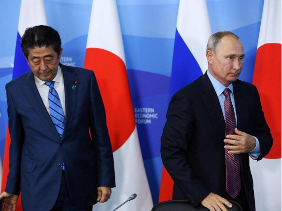 菅义伟捅马蜂窝，俄军一步到位将防空导弹部署